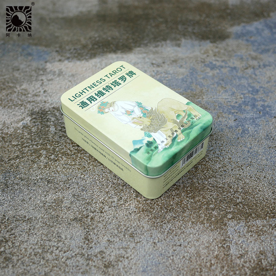 Lightness Tarot tin