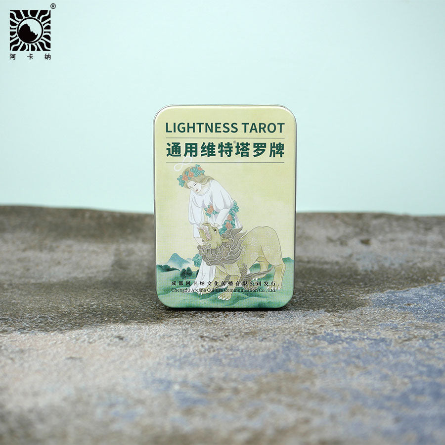Lightness Tarot tin